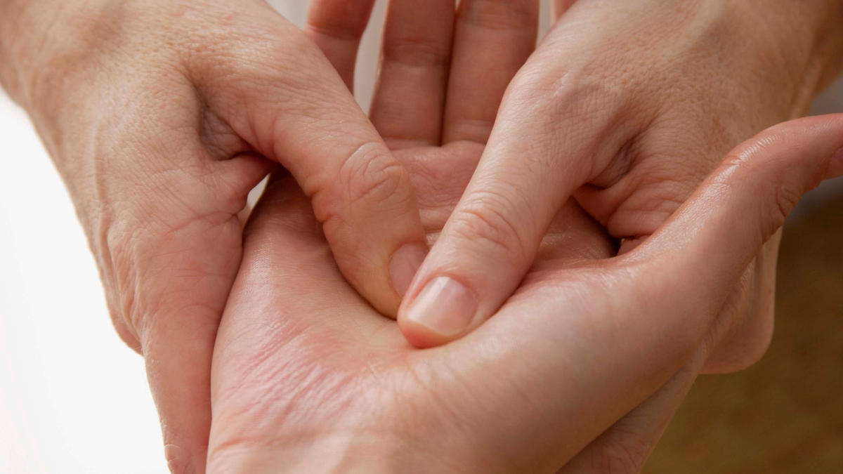 How to give a simple hand massage: healing touch builds connection when recovering from an eating disorder